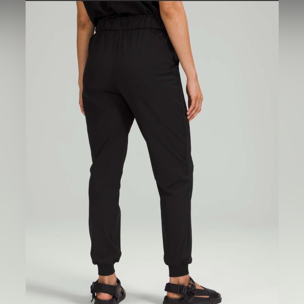 Lululemon Stretch High Rise Jogger Size 8, Black, Brand New Never Worn